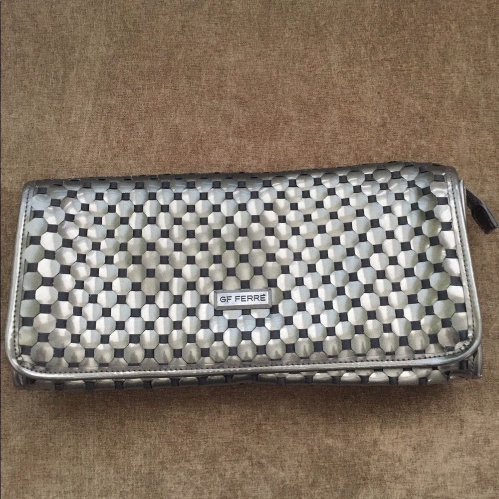 GD Ferre Clutch- Medium size